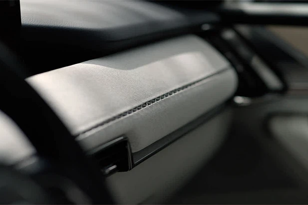 THE BEAUTY OF JAPANESE CRAFTSMANSHIP